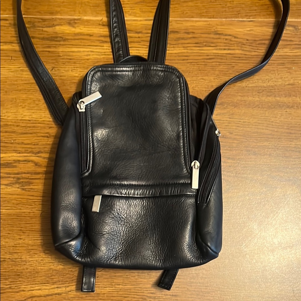 Wilsons Leather mini black backpack